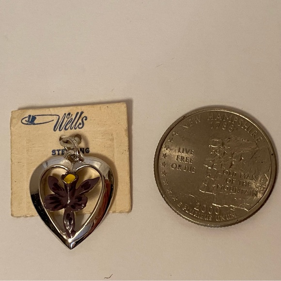 WELLS CHARM STERLING SILVER HEART PURPLE FLOWER IRIS FOR BRACELET NEW ON CARD - Picture 3 of 4